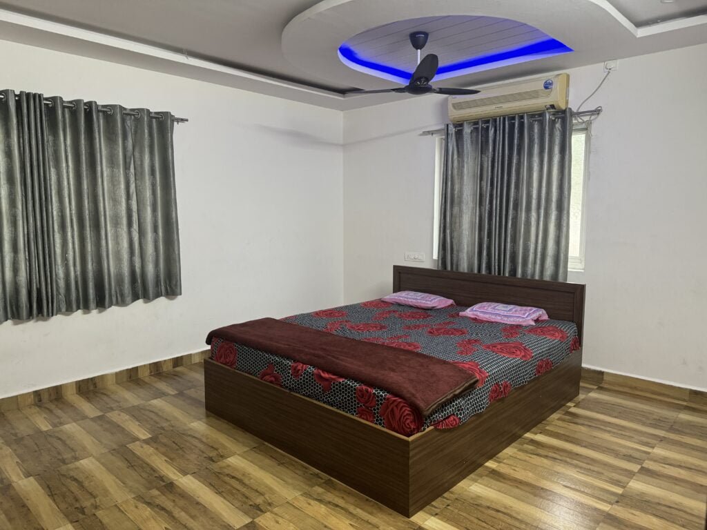 Spacious Farmhouse in Manneguda – Perfect for Events and Family Gatherings