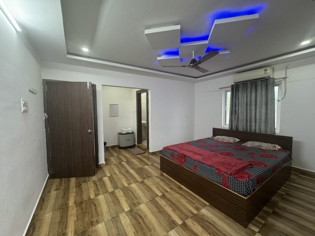 Spacious Farmhouse in Manneguda – Perfect for Events and Family Gatherings