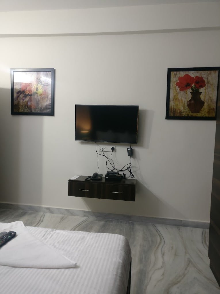 Charming Guesthouse with Excellent Amenities and Location in Gachibowli