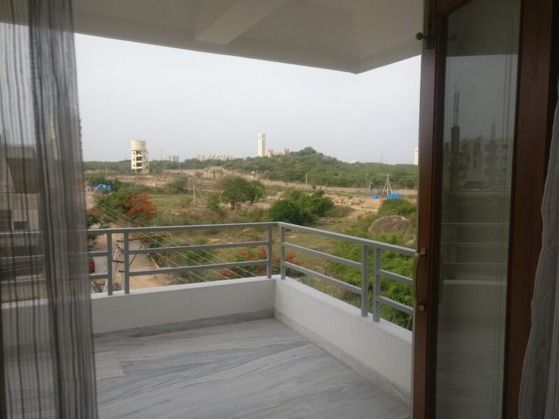 Charming Guesthouse with Excellent Amenities and Location in Gachibowli