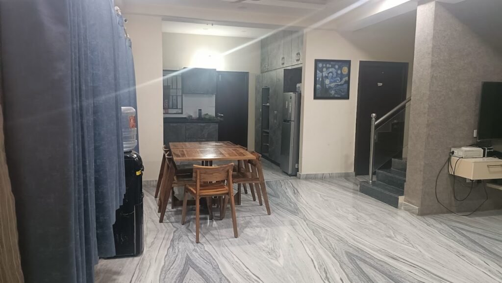 Charming Guesthouse with Excellent Amenities and Location in Gachibowli