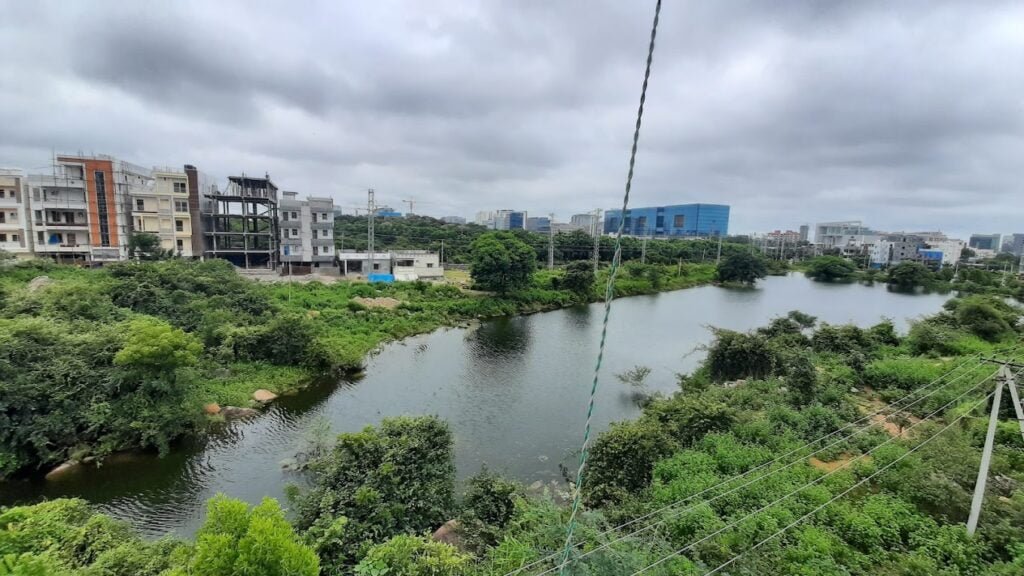 Charming Guesthouse with Excellent Amenities and Location in Gachibowli