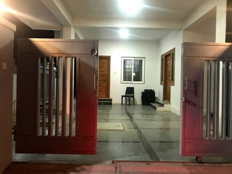 Charming Guesthouse with Excellent Amenities and Location in Gachibowli