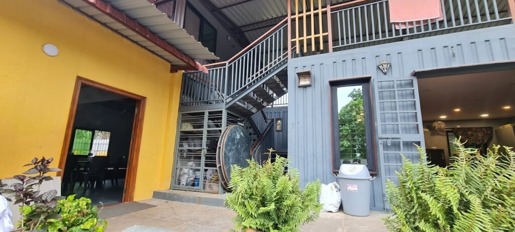 Kashmir Farmhouse Retreat – Book for 12 or 24 Hours of Relaxation and Luxury