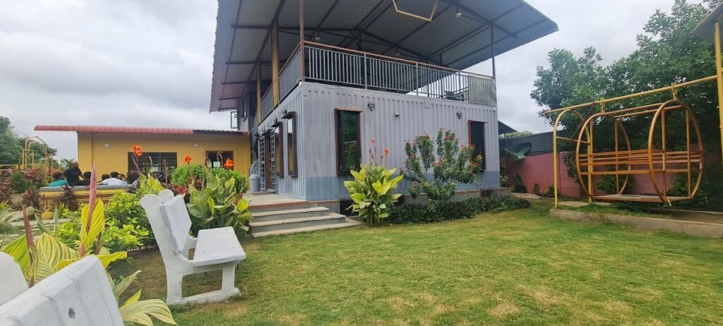 Kashmir Farmhouse Retreat – Book for 12 or 24 Hours of Relaxation and Luxury