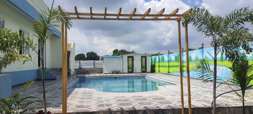 Fully-Equipped Farmhouse Retreat with Pool and Games at Shamirpet