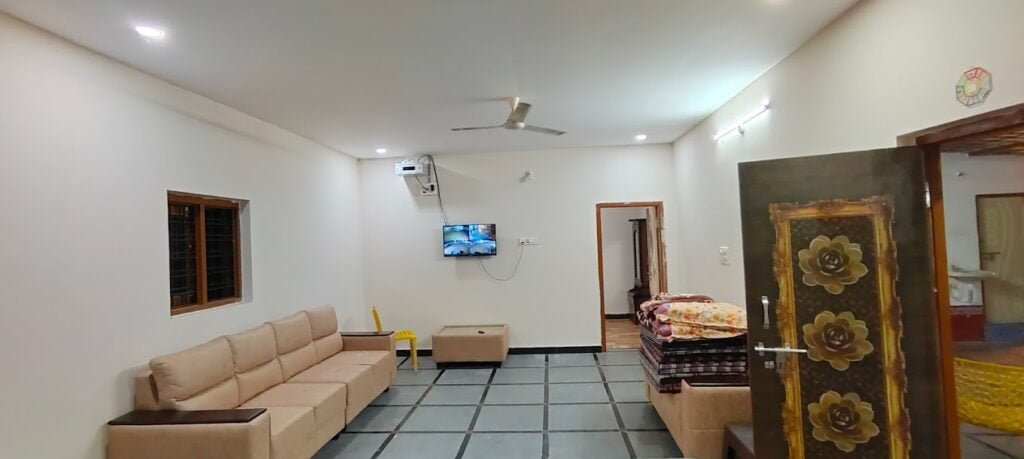 Cozy Farmhouse with Pool and Modern Comforts Near Nagaram