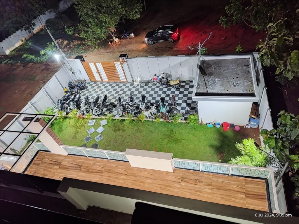 Peaceful Retreat with Modern Amenities near Venkatapuram