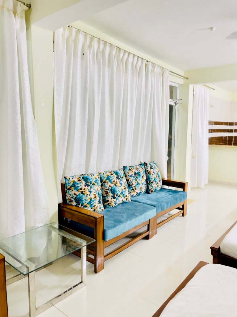 Luxurious Farmhouse with Pool and Mango Farm – Perfect for Parties and Family Fun