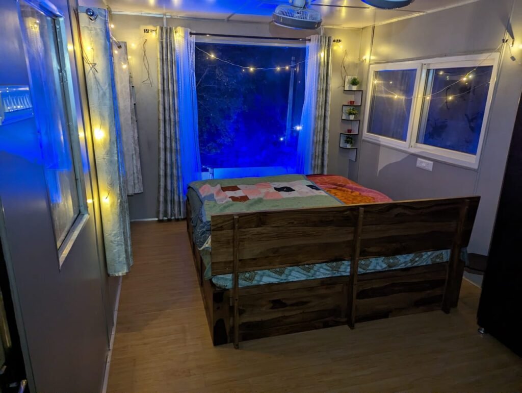 A woodland cabin featuring a splash pool