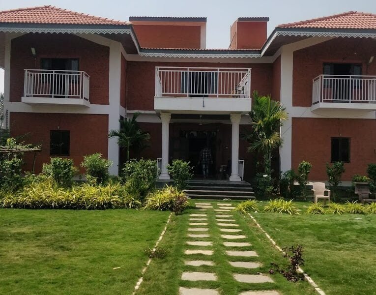 Serene Hideaway in Venkatapuram with Pool and Leisure Features