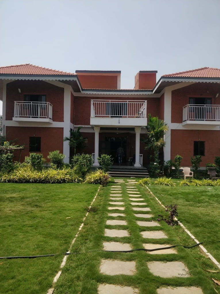 Serene Hideaway in Venkatapuram with Pool and Leisure Features