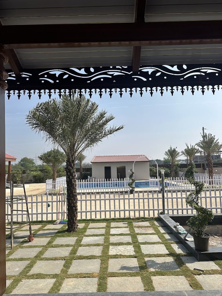 Spacious stay with Pool, Lounge, and Event Facilities