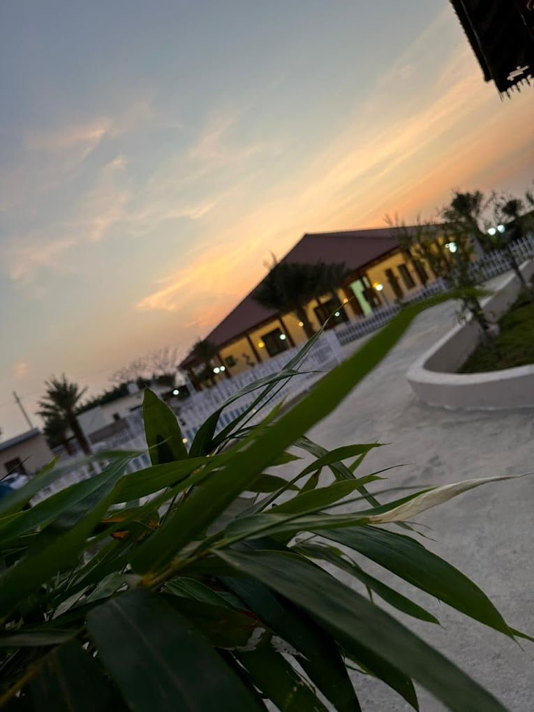 Spacious stay with Pool, Lounge, and Event Facilities