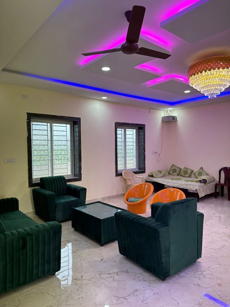 Luxurious Getaway with Modern Amenities in Moinabad (12 hours and 24 hours booking)