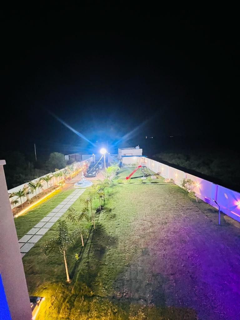 Luxurious Getaway with Modern Amenities in Moinabad (12 hours and 24 hours booking)