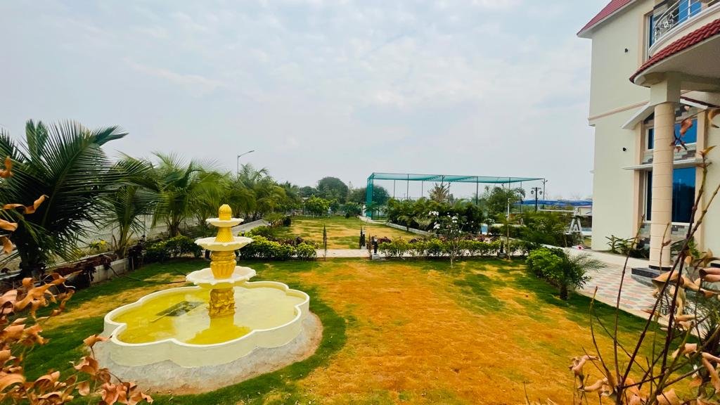 Versatile Farm Stay near Chinnashapur, Moinabad with Event Spaces and Family-Friendly Amenities (12 Hours)